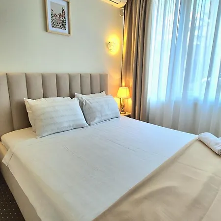 Marie Hotel